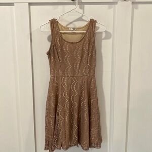 YELLOW STAR mocha lace sleeveless dress